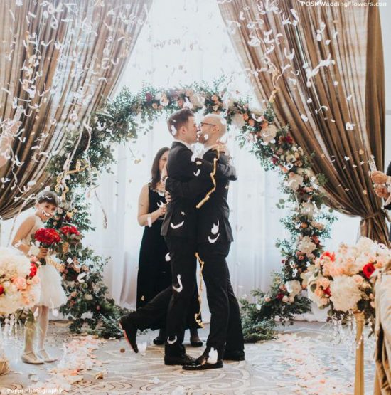 Circle Arch POSH’s Fabulous “Wedding Ring” Arch Seattle Wedding